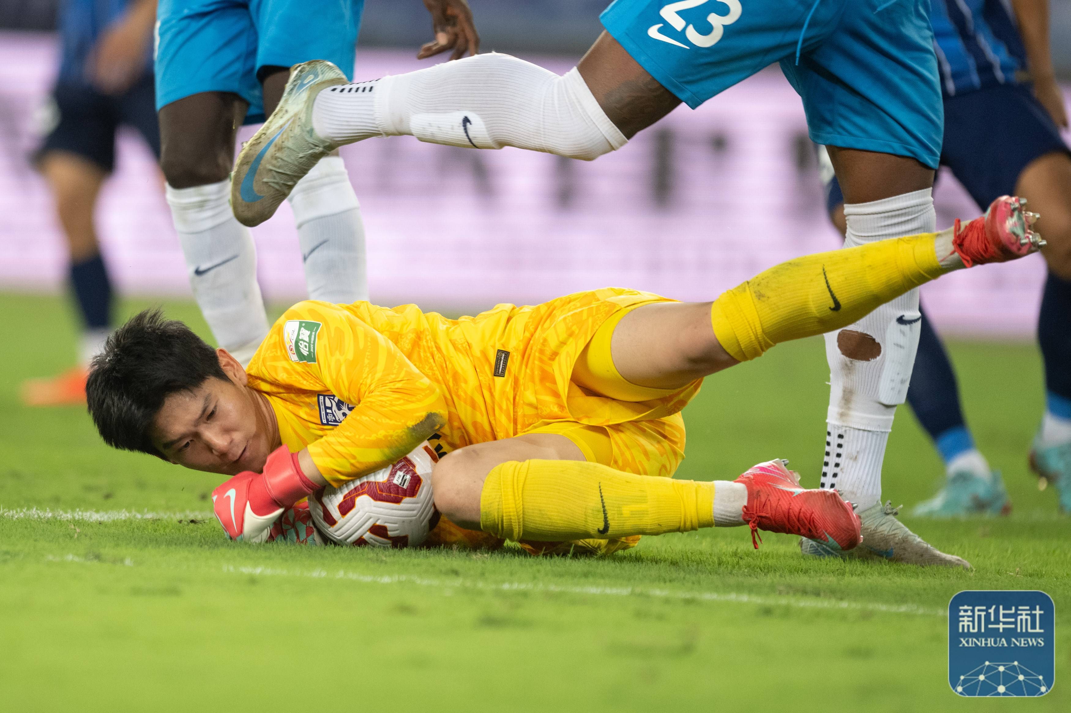 但随着世界 但随着世界