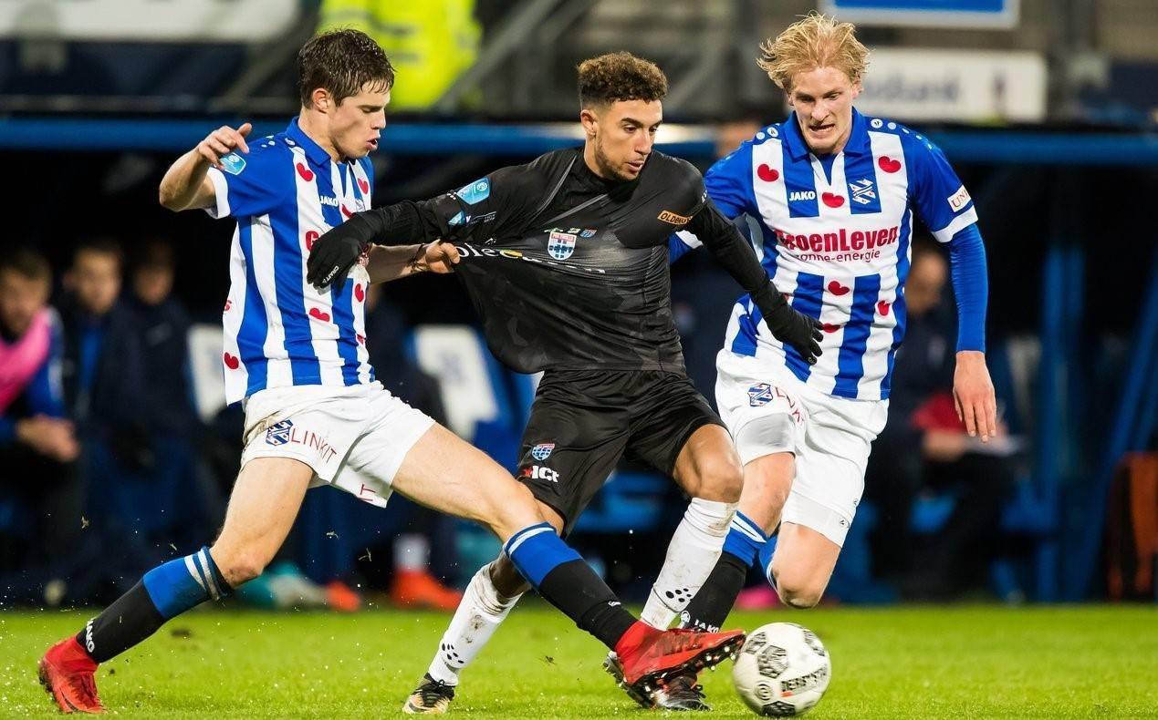 了大量空位 了大量空位