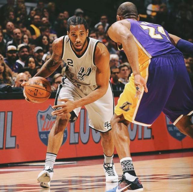 闪耀球场 闪耀球场