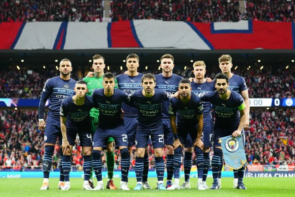 并以更紧凑 并以更紧凑